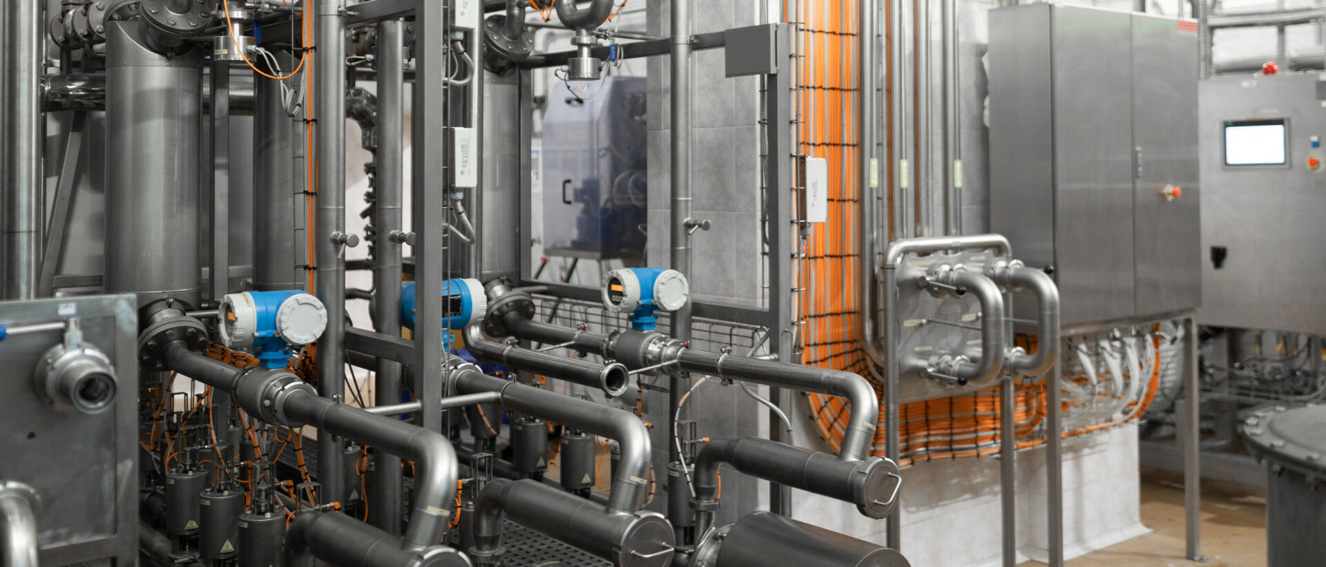 Coldcase dairy refrigeration system with stainless steel pipework and processing equipment